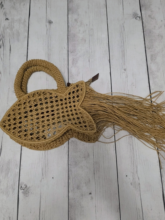 J. Crew Handbags - NWT J. Crew Woven Fish-Shaped Fringe Handbag - Raffia